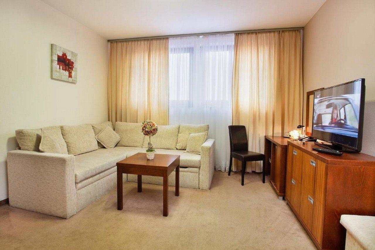 Hotel Academic زفولين المظهر الخارجي الصورة