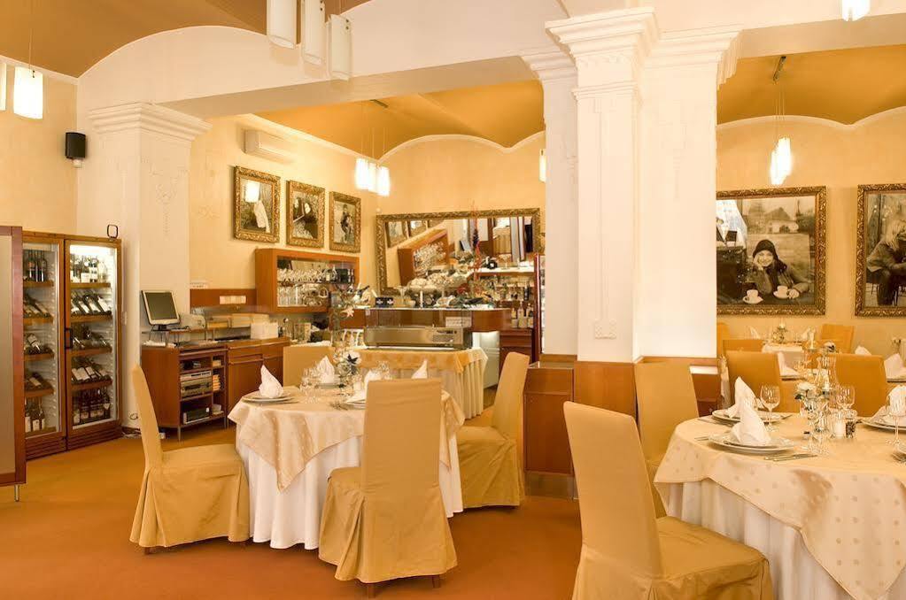 Hotel Academic زفولين المظهر الخارجي الصورة